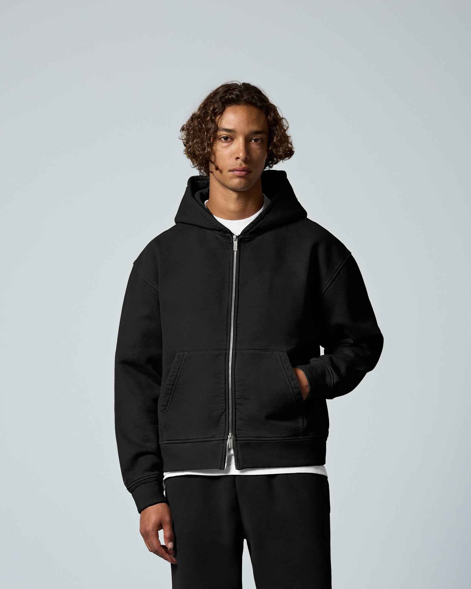 Noir Zipper Hoodie